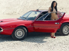 Khristina Uhrinova and Car (click to view)