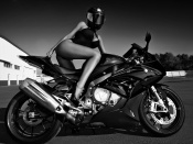 Yamaha bikini biker