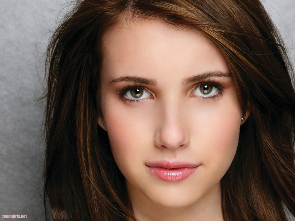 Emma Roberts portrait