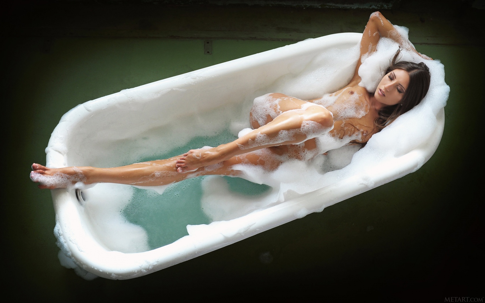 Foamy Nude Bath