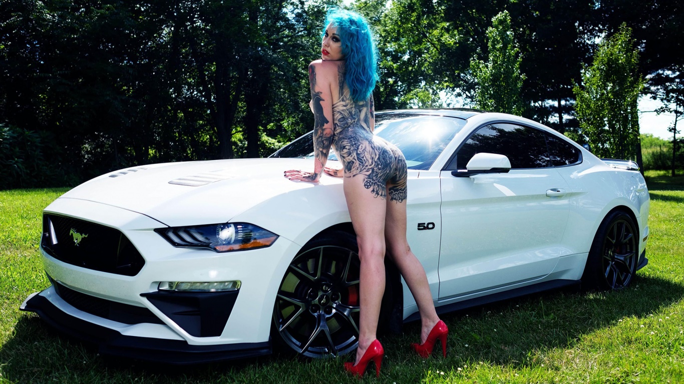 Hot ass nude babe and Mustang